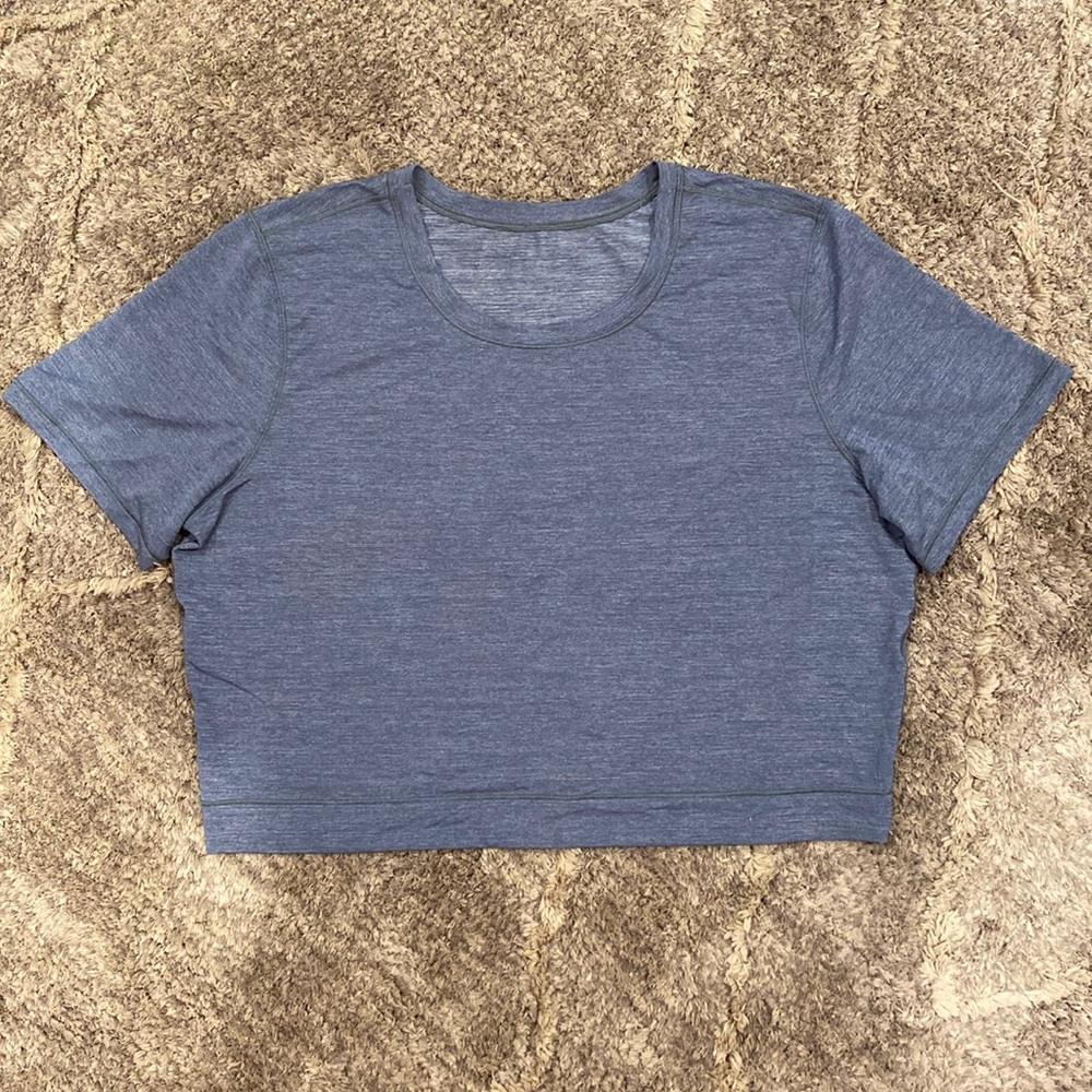 Cropped lululemon box shirt